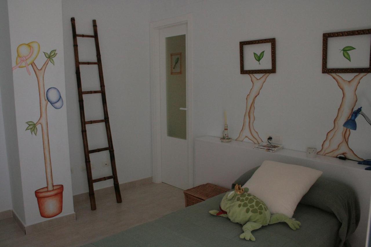 Apartamentos La Casa Pintada Касерес Экстерьер фото