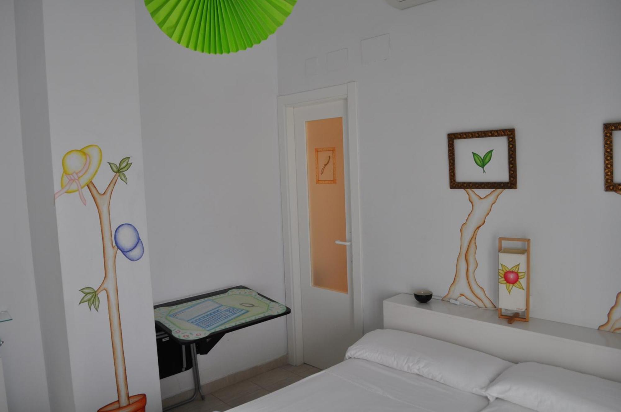 Apartamentos La Casa Pintada Касерес Номер фото