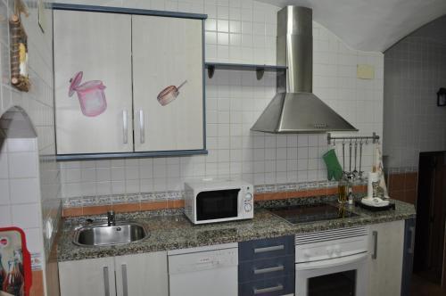 Apartamentos La Casa Pintada Касерес Экстерьер фото